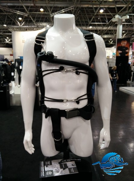 xDeep Stealth 2.0 Harness Frontansicht