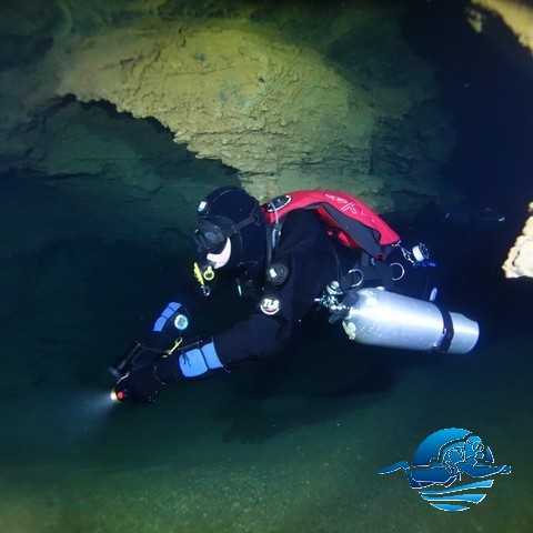 Sidemount Cave Frankreich 3 September 2015