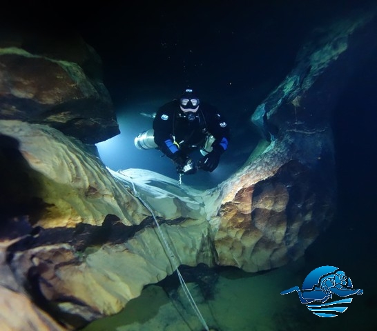 Sidemount Cave Frankreich 5 September 2015